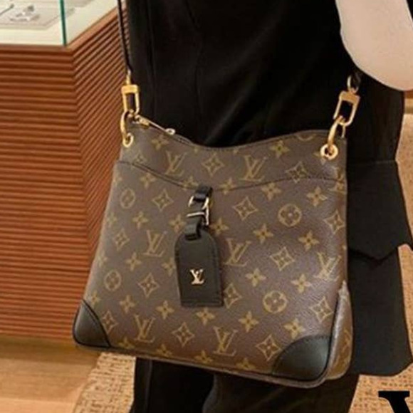💎✨Authentic✨💎 LOUIS VUITTON Black Monogram Canvas Odeon NM MM Bag
